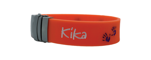 De Safe-iD SOS KiKa armband in de herkenbare oranje kleur oranje en logo De Safe-iD SOS KiKa armband in de herkenbare oranje kleur oranje en logo
