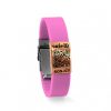 De Safe-iD SOS-armband in zes kleuren – roze De Safe-iD SOS-armband in zes kleuren – roze